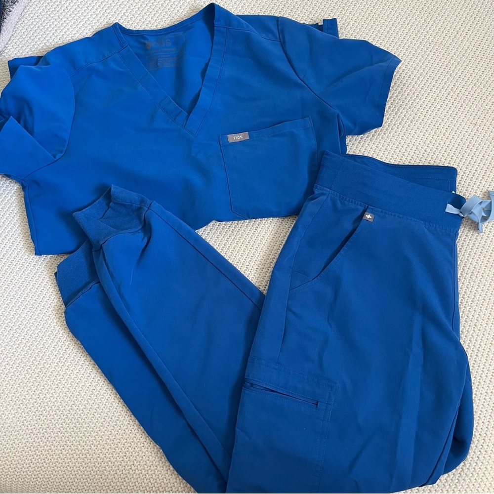 Royal blue scrub set